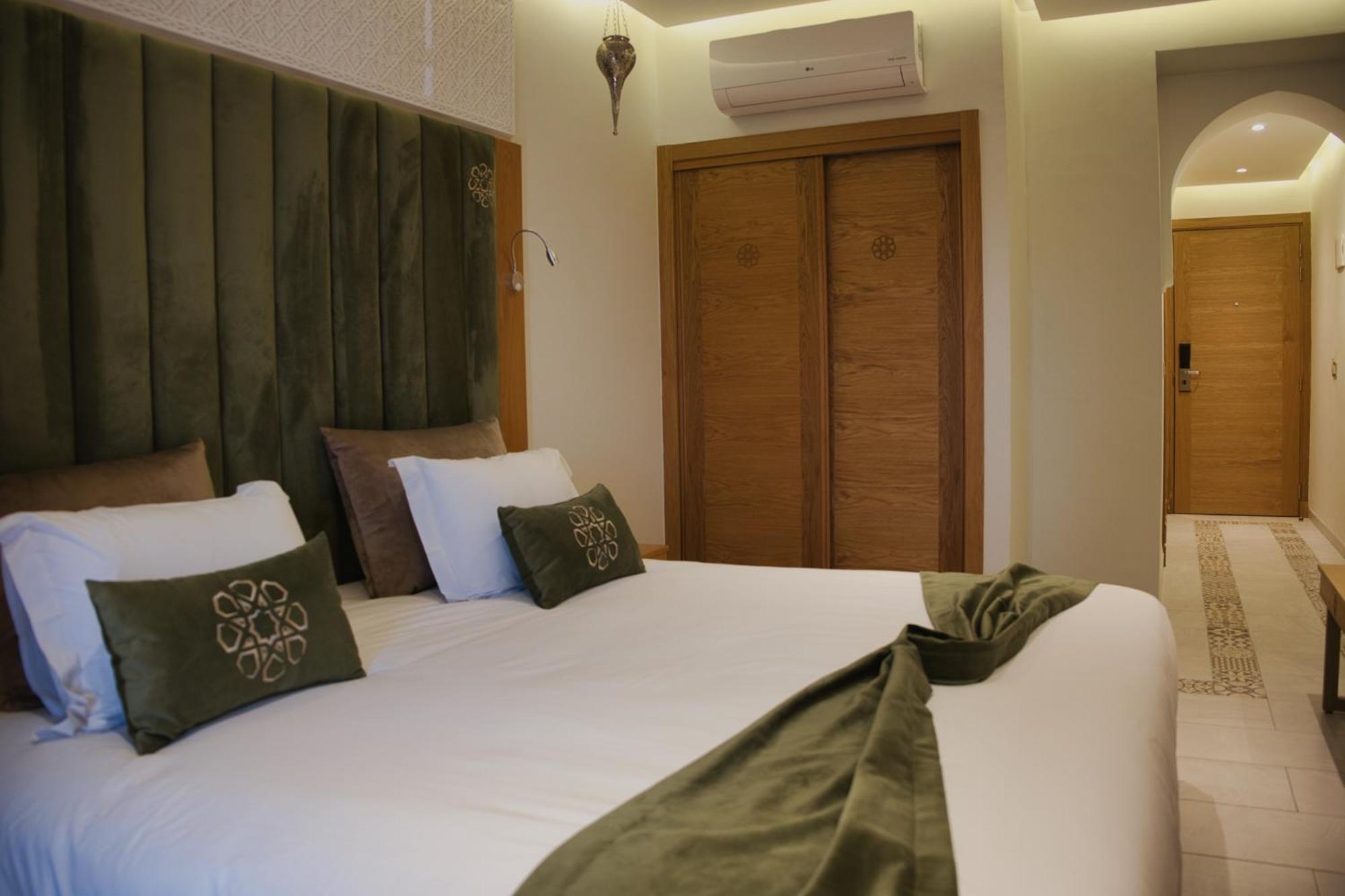Deluxe Double or Twin Room Pool View