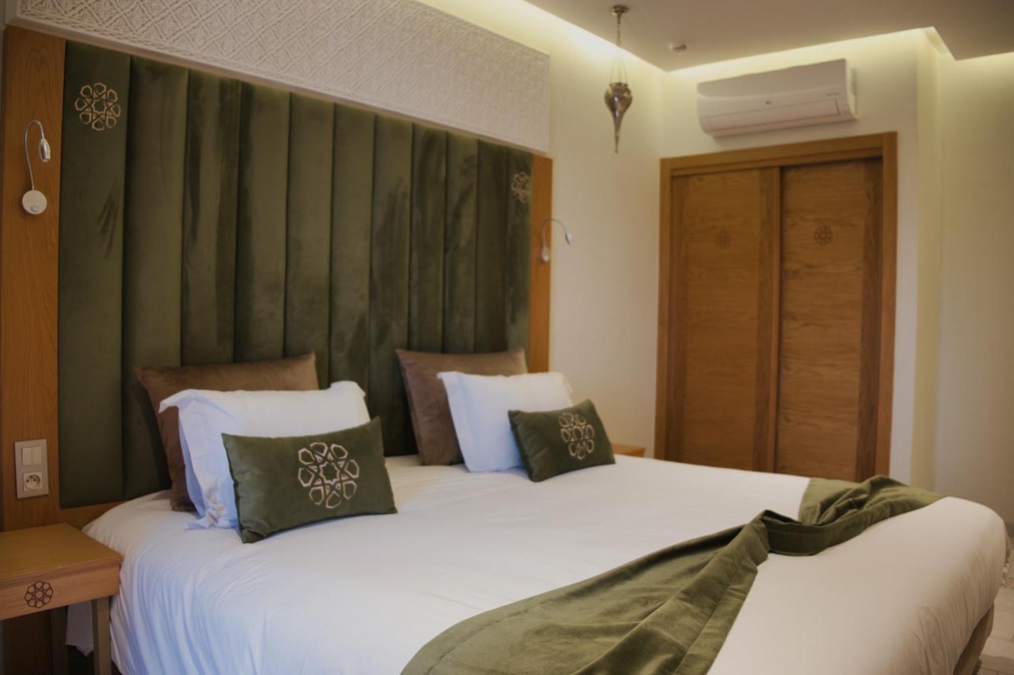 Deluxe Double or Twin Room Pool View